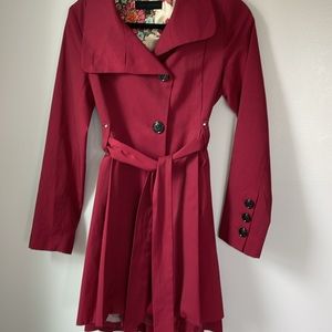 Steve Madden size S/P wine color rain jacket